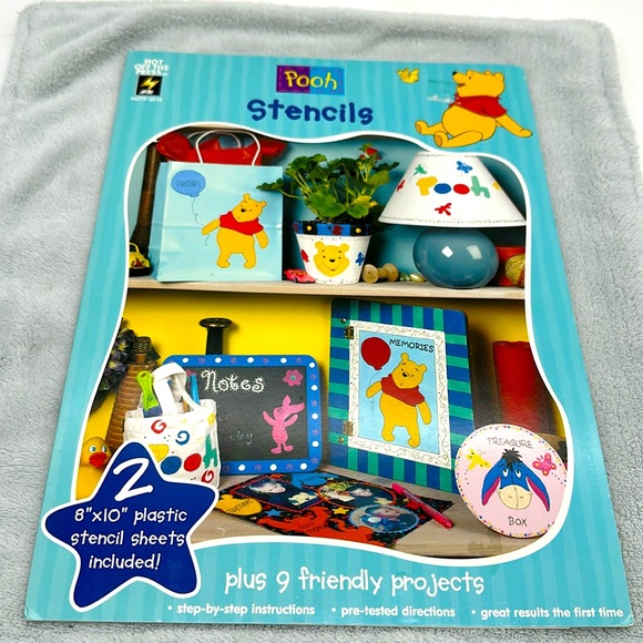 Pooh Stencils 2-8”x 10” Plastic Sheets Plus 9 Friendly Projects - Picture 1 of 12